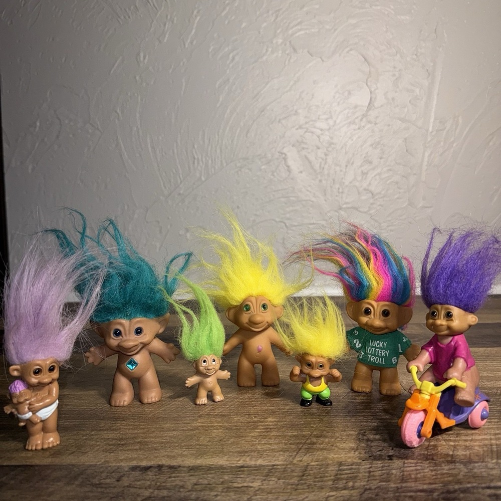 Lot of 7 Vintage Trolls-Russ, Soma, TNT‎ Regular & Mini Collectibles Assortment